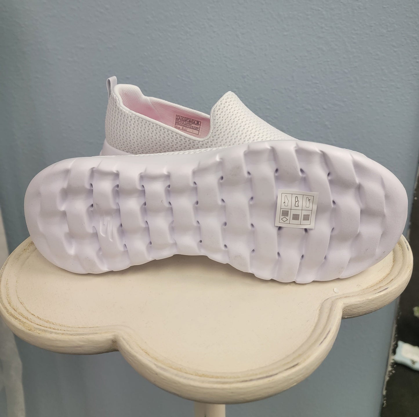 Go Walk Joy Temple Shoes