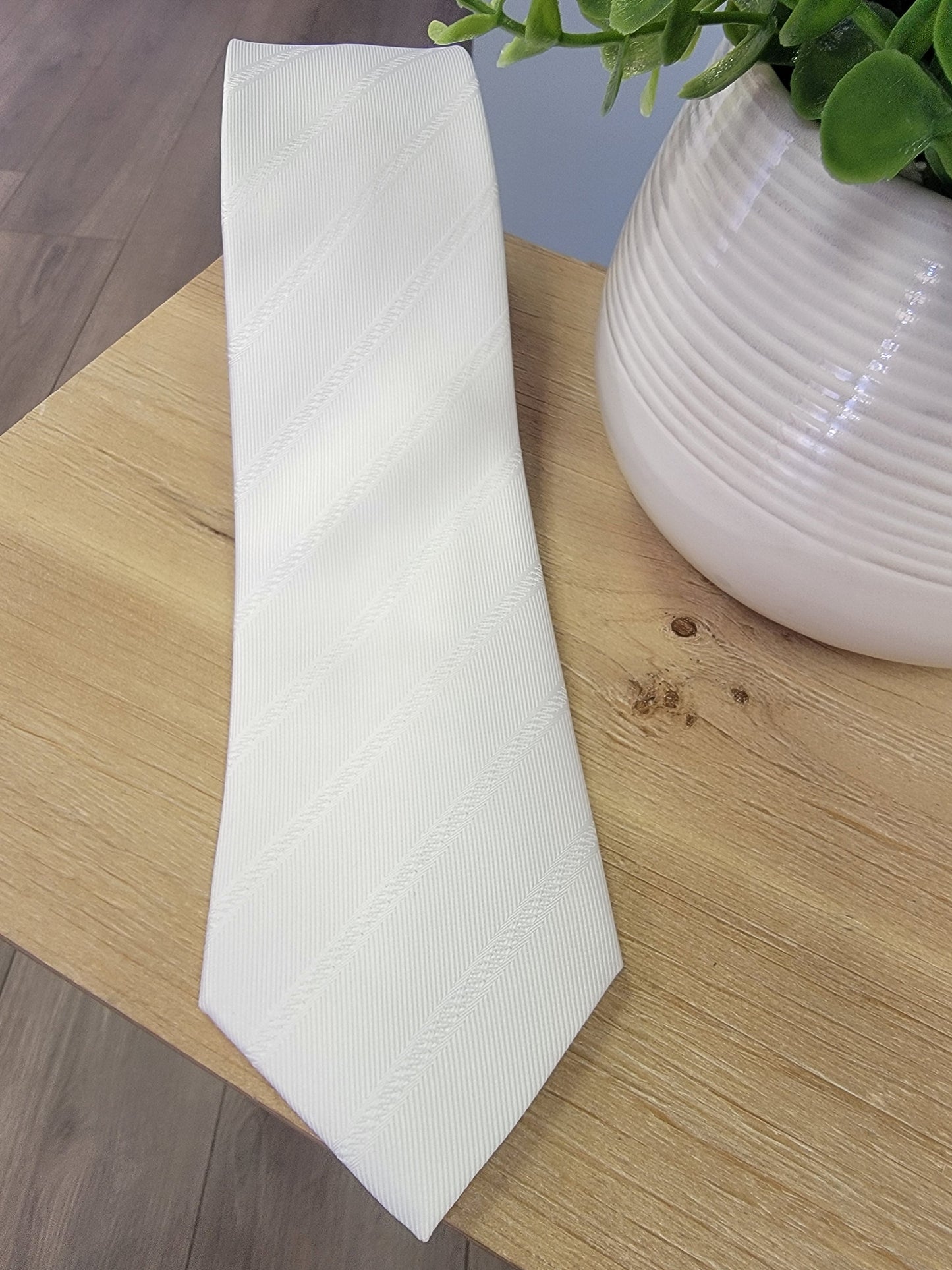 White Temple Tie - Striped
