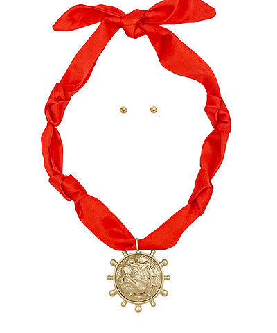 Bulldog Round Pendant Scarf Necklace