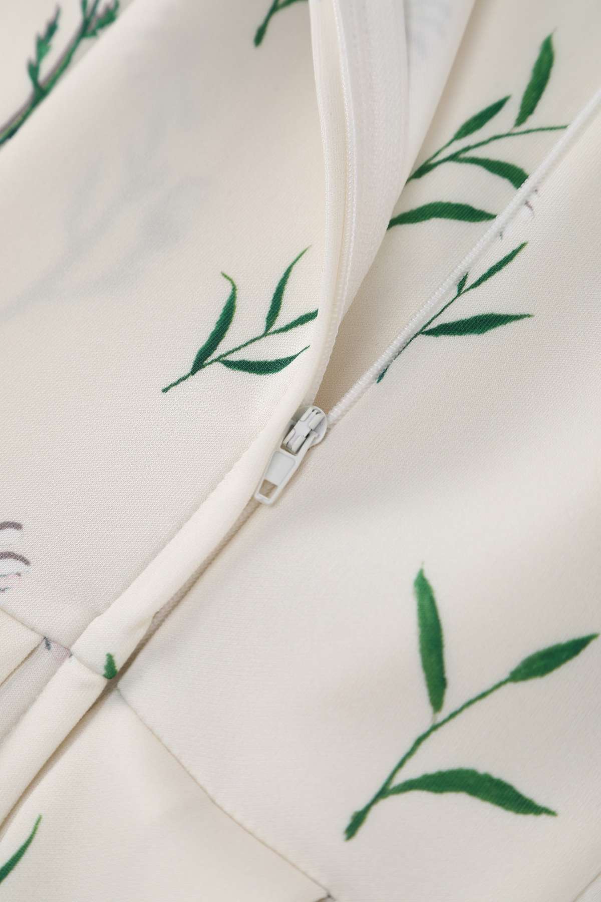 Amanda Daisy Swing Dress In White