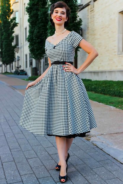 Lily Houndstooth Sleeved Full Circle Dress in Black/White