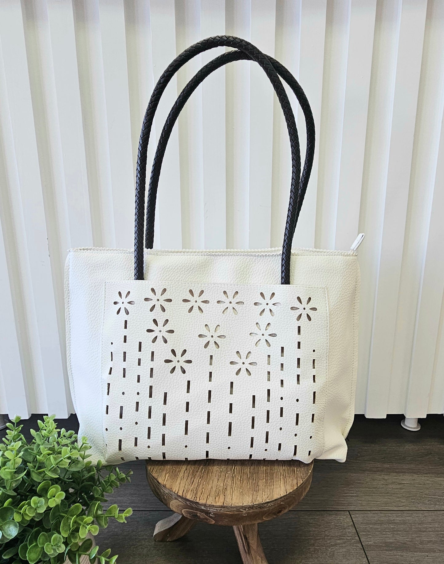 Leather Flower Temple Bag - White