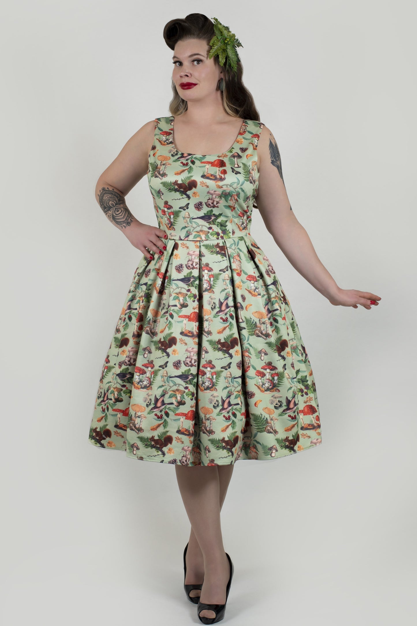 Amanda Woodland Flared Dress In Tea Green
